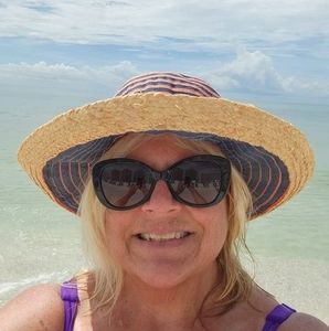 Meet your Posher, Nancy